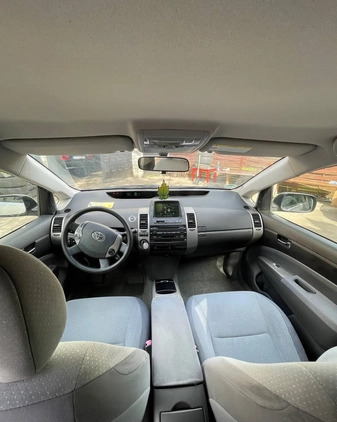Toyota Prius cena 20900 przebieg: 207000, rok produkcji 2005 z Myślibórz małe 137